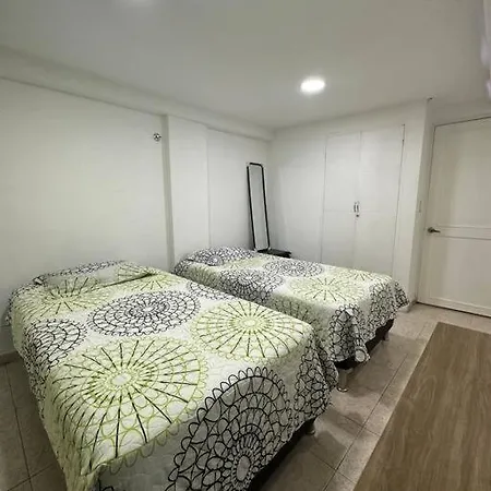 Cómodo Apto Frente Al Mar, Excelente Ubicación. Apartamento