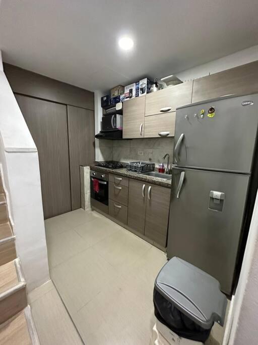 Comodo Apto Frente Al Mar, Excelente Ubicacion. Apartamento